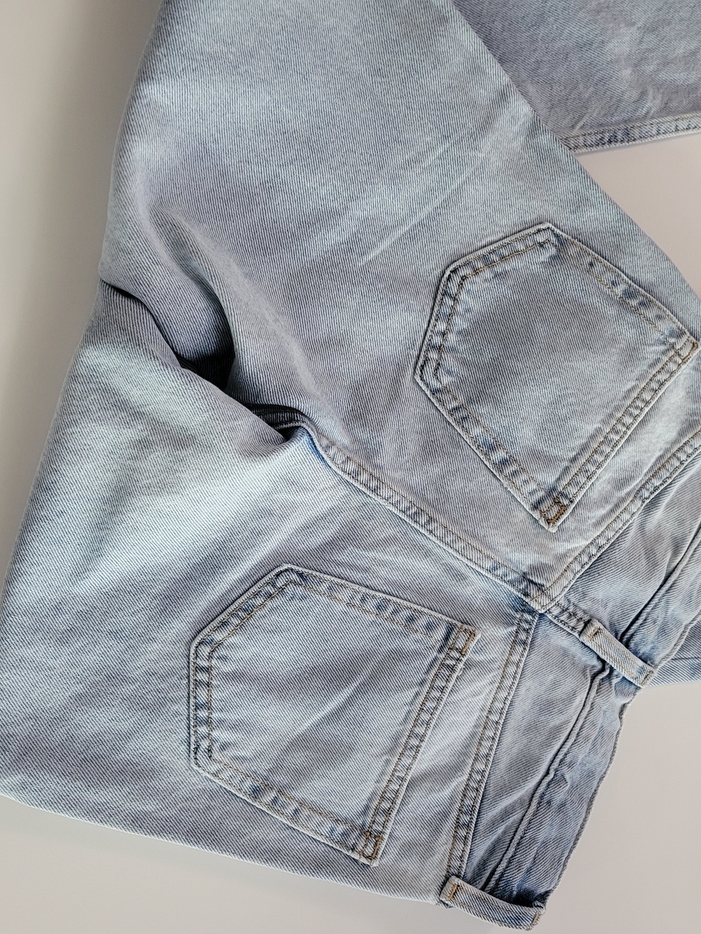 Old Navy Light Blue Kids Jeans - Classic Back Pocket Style